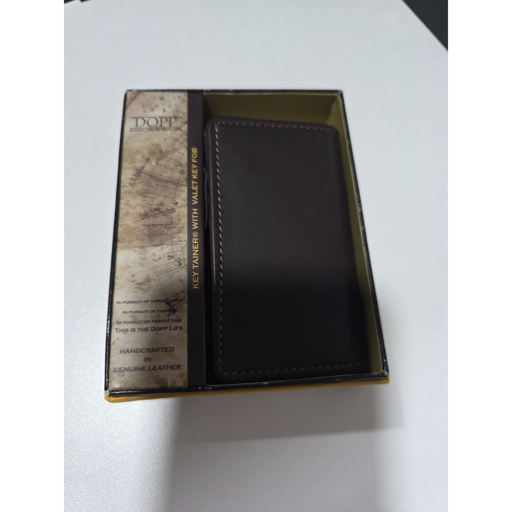 Dopp Genuine Leather Key Holder Wallet Valet Key Case Fob Brown Snap‎ Closure